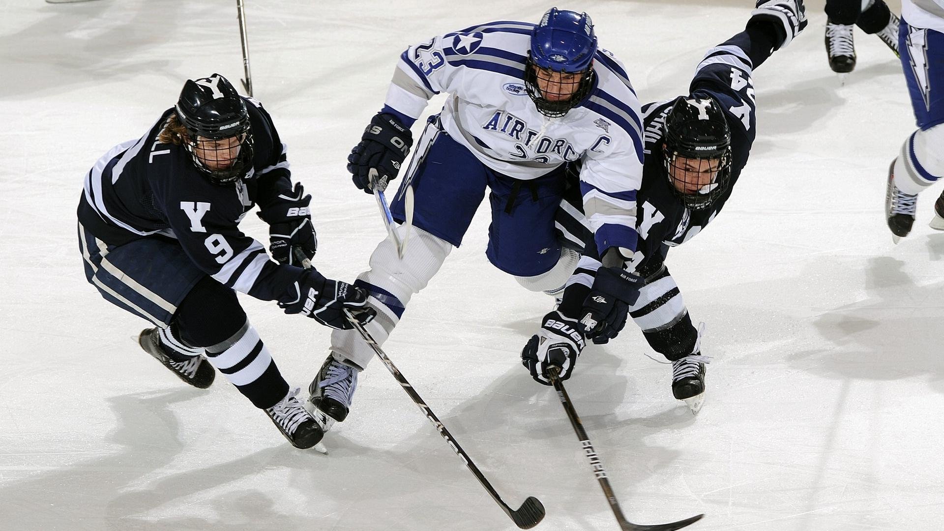 各国积极推动女子足球崛起，国际比赛频频亮相，女子国家足球队